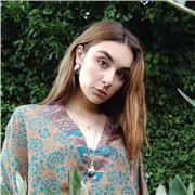 Sono una studentessa di psicologia e musicoterapia, offro ripetizioni a bambini delle scuole elementari, seguendo le loro necessità fornisco mappe concettuali, riassunti e schemi per aiutarli e facilitarli nell'apprendimento.